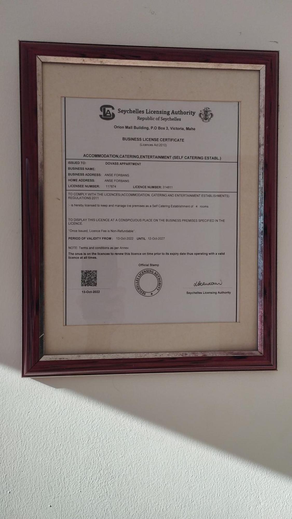 Dovass Self Catering Apartments Takamaka Екстериор снимка