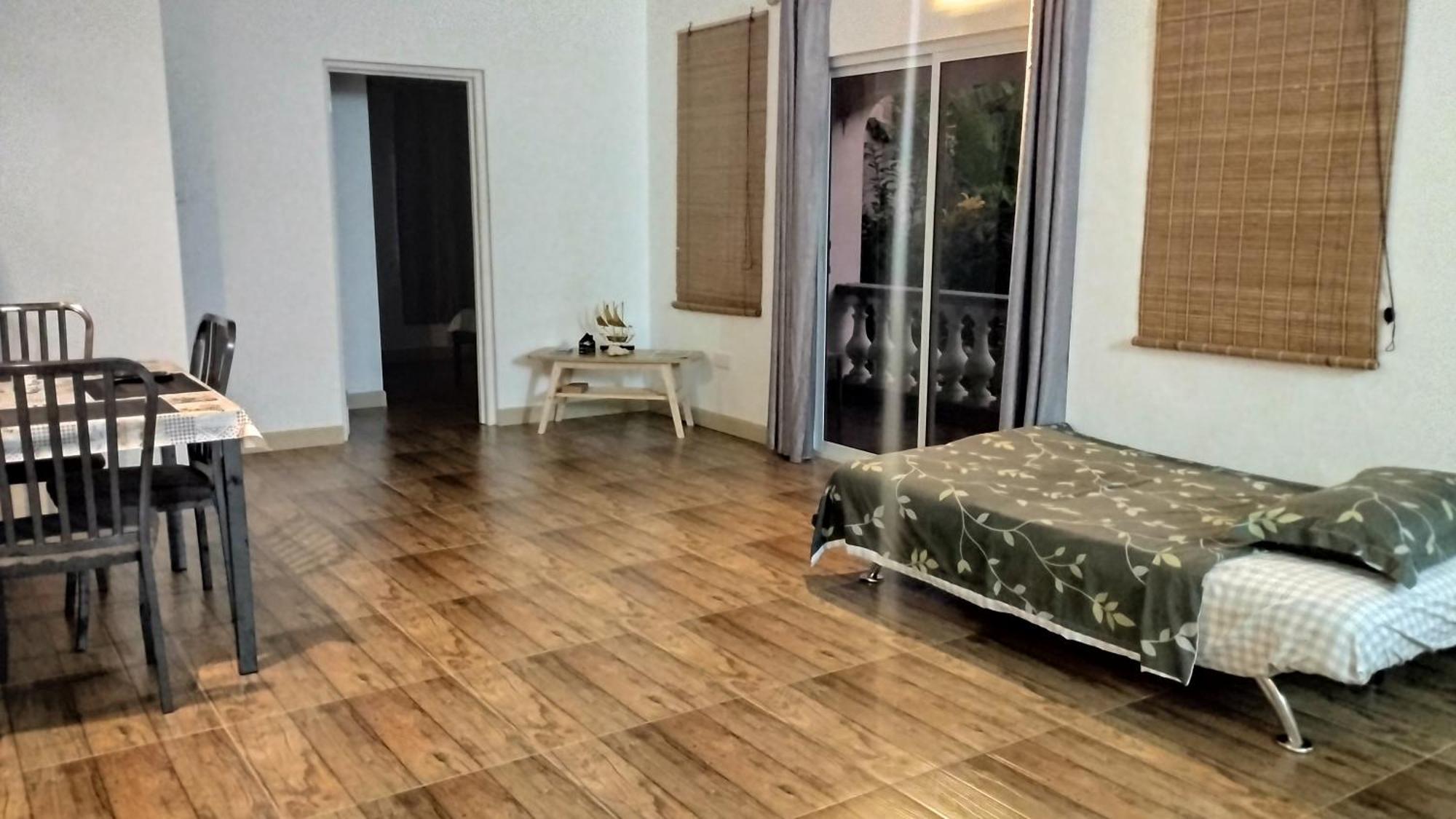 Dovass Self Catering Apartments Takamaka Стая снимка